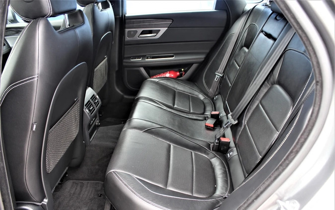 Jaguar XF cena 117800 przebieg: 22000, rok produkcji 2018 z Nowy Targ małe 529